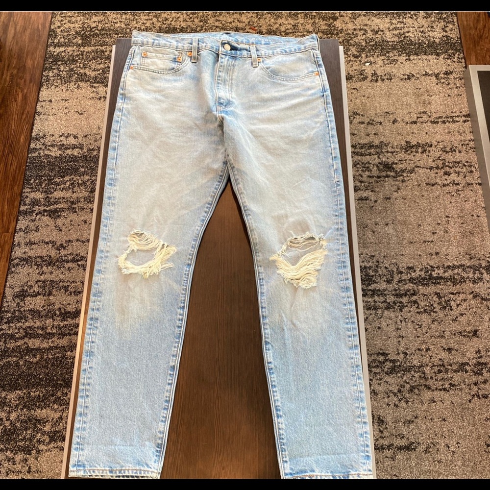 Urban Outfitters x Levi’s Jeans